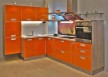 бело оранжевая кухня